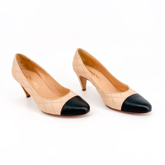 Chanel Quilted Cap Toe CC Pumps Size 36.5 US 5.5-6 Beige Black Low Heel Leather - Picture 1 of 14